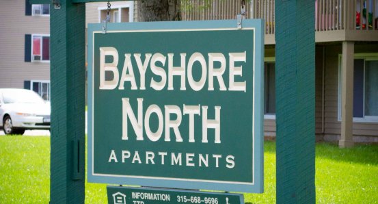 Bayshore Apts sign 20110908-_DSC9619.jpg